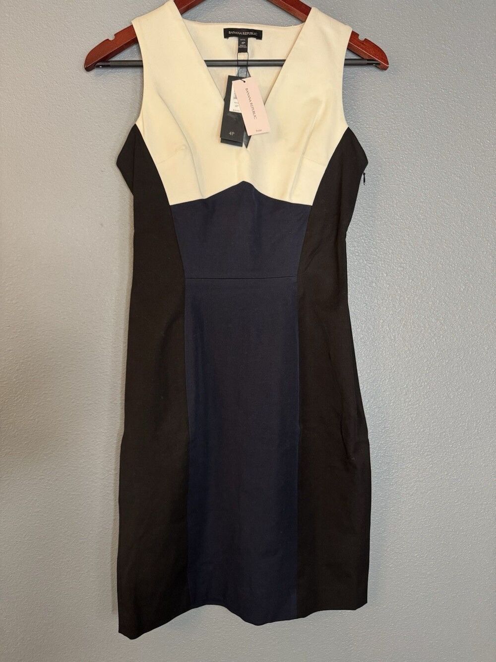 Banana Republic Sloan Dress 4P Petite Colorblock Sheath V-Neck Cutout Zip NWT